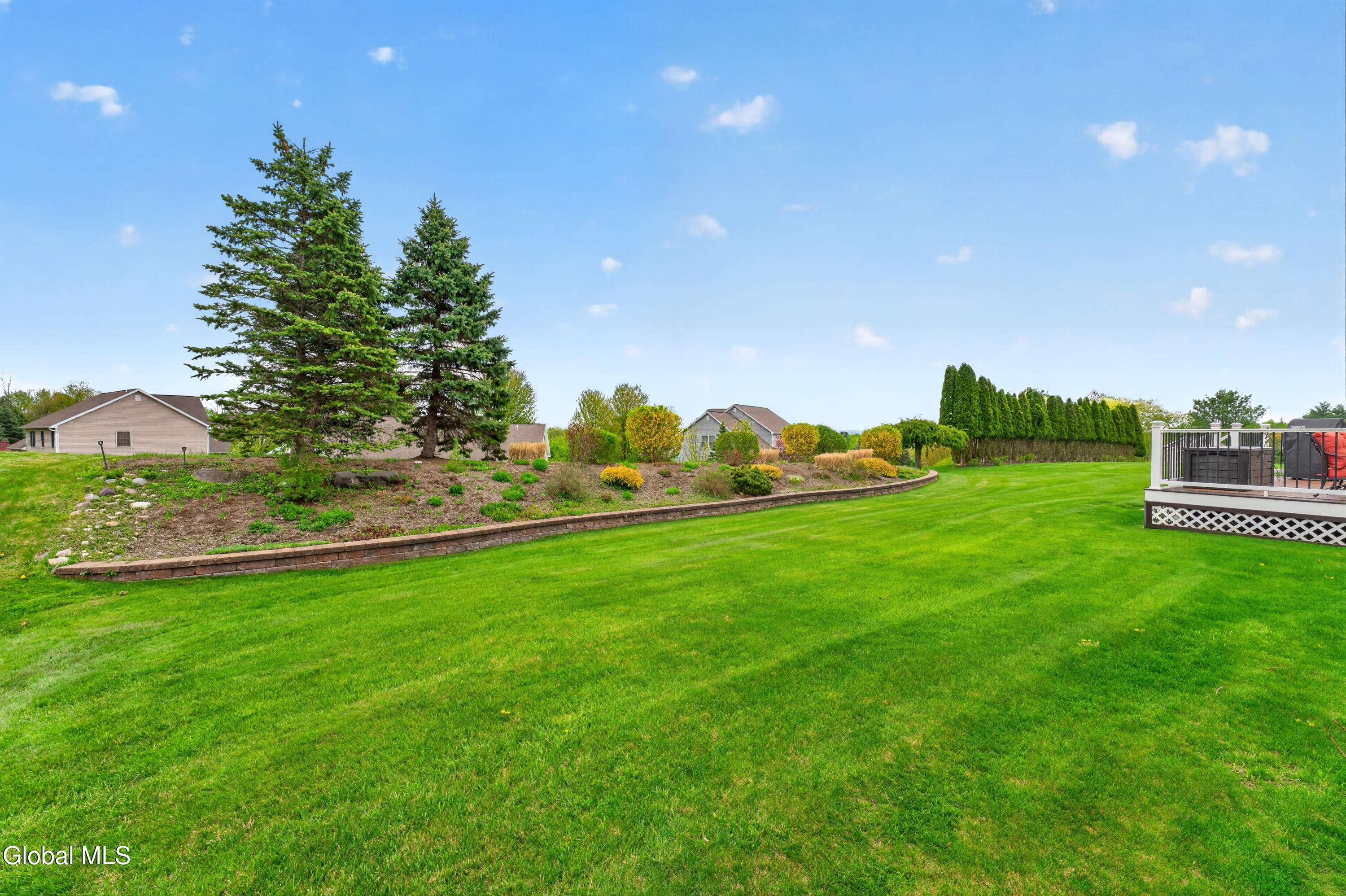 8 Addison Way Rexford NY 12148