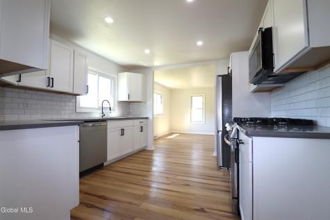 1928 Greenpoint Avenue Schenectady NY 12303