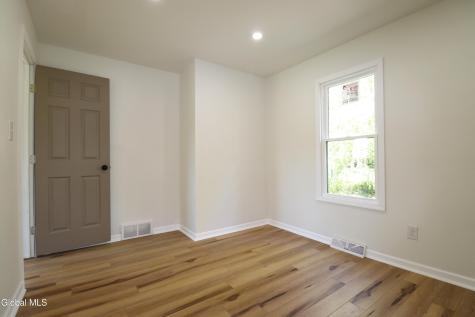 1928 Greenpoint Avenue Schenectady NY 12303