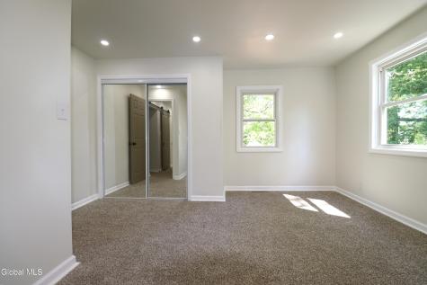 1928 Greenpoint Avenue Schenectady NY 12303