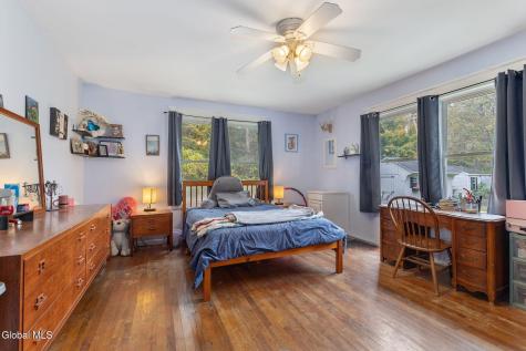 14 Stewart Point Road Nassau NY 12123