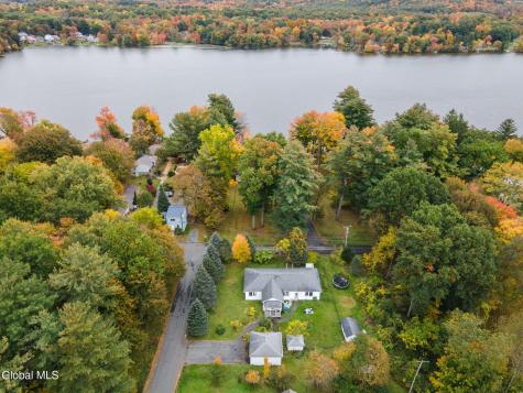 14 Stewart Point Road Nassau NY 12123