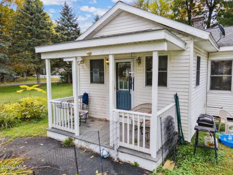 14 Stewart Point Road Nassau NY 12123