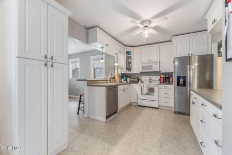 14 Stewart Point Road Nassau NY 12123