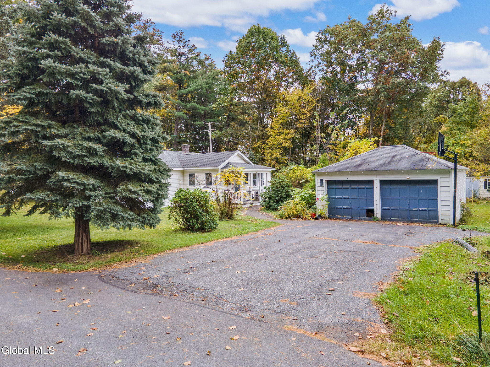 14 Stewart Point Road Nassau NY 12123