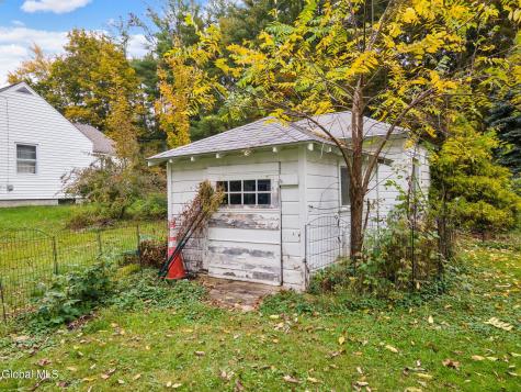 14 Stewart Point Road Nassau NY 12123