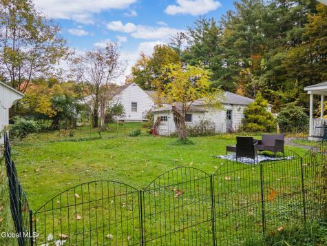 14 Stewart Point Road Nassau NY 12123