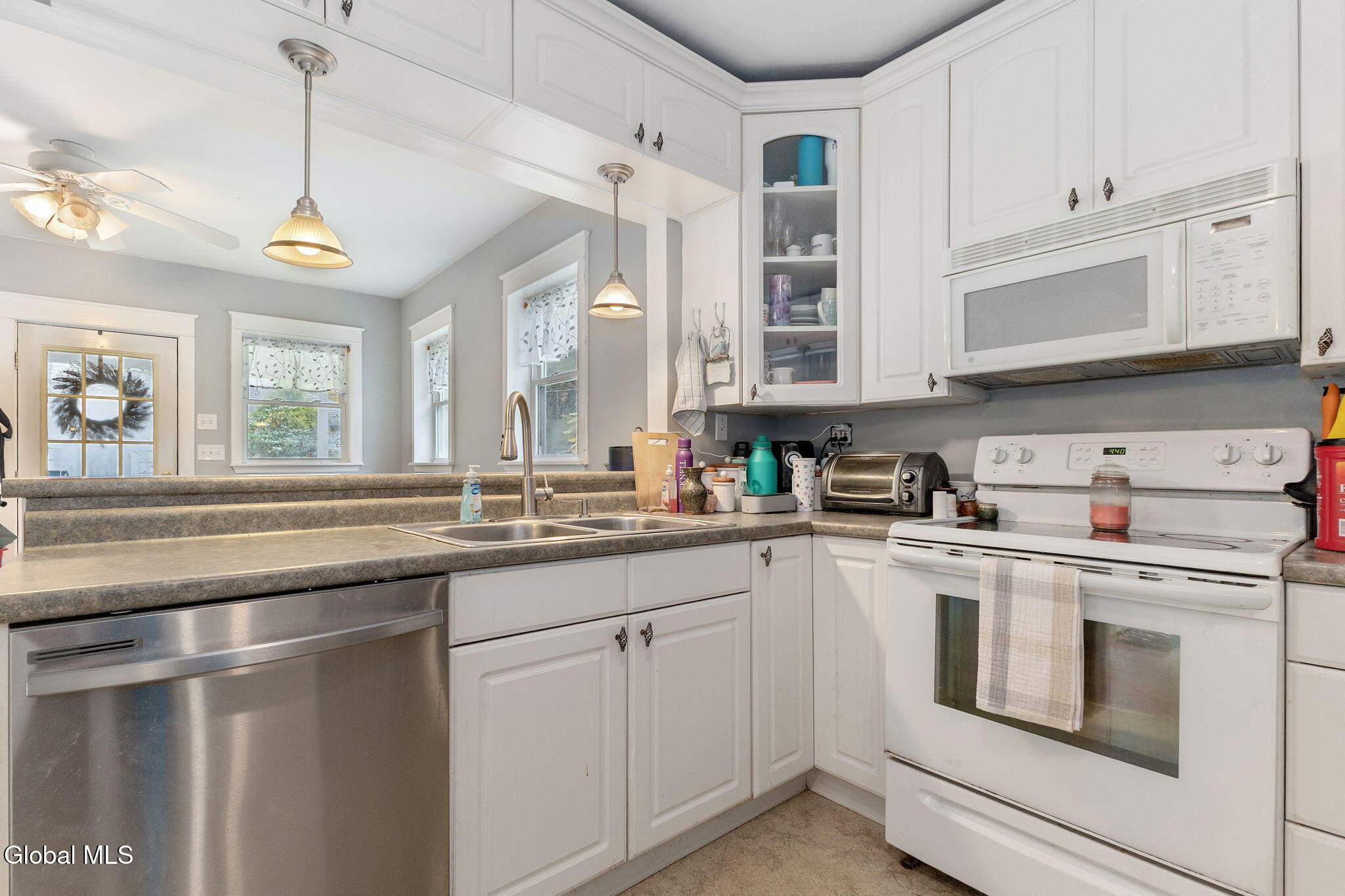 14 Stewart Point Road Nassau NY 12123