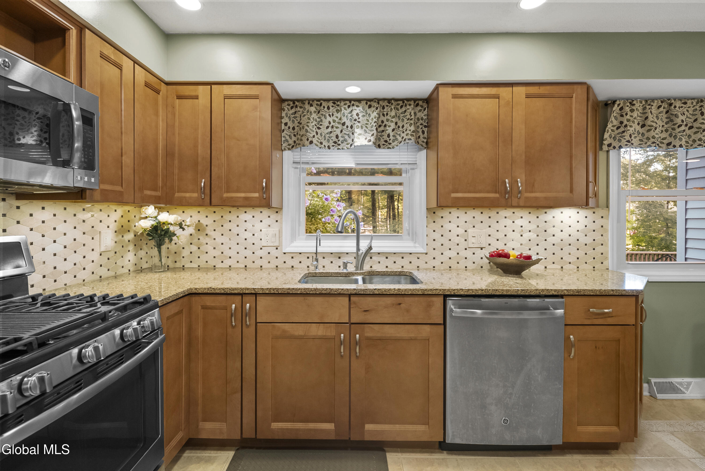 59 Esopus Drive Clifton Park NY 12065