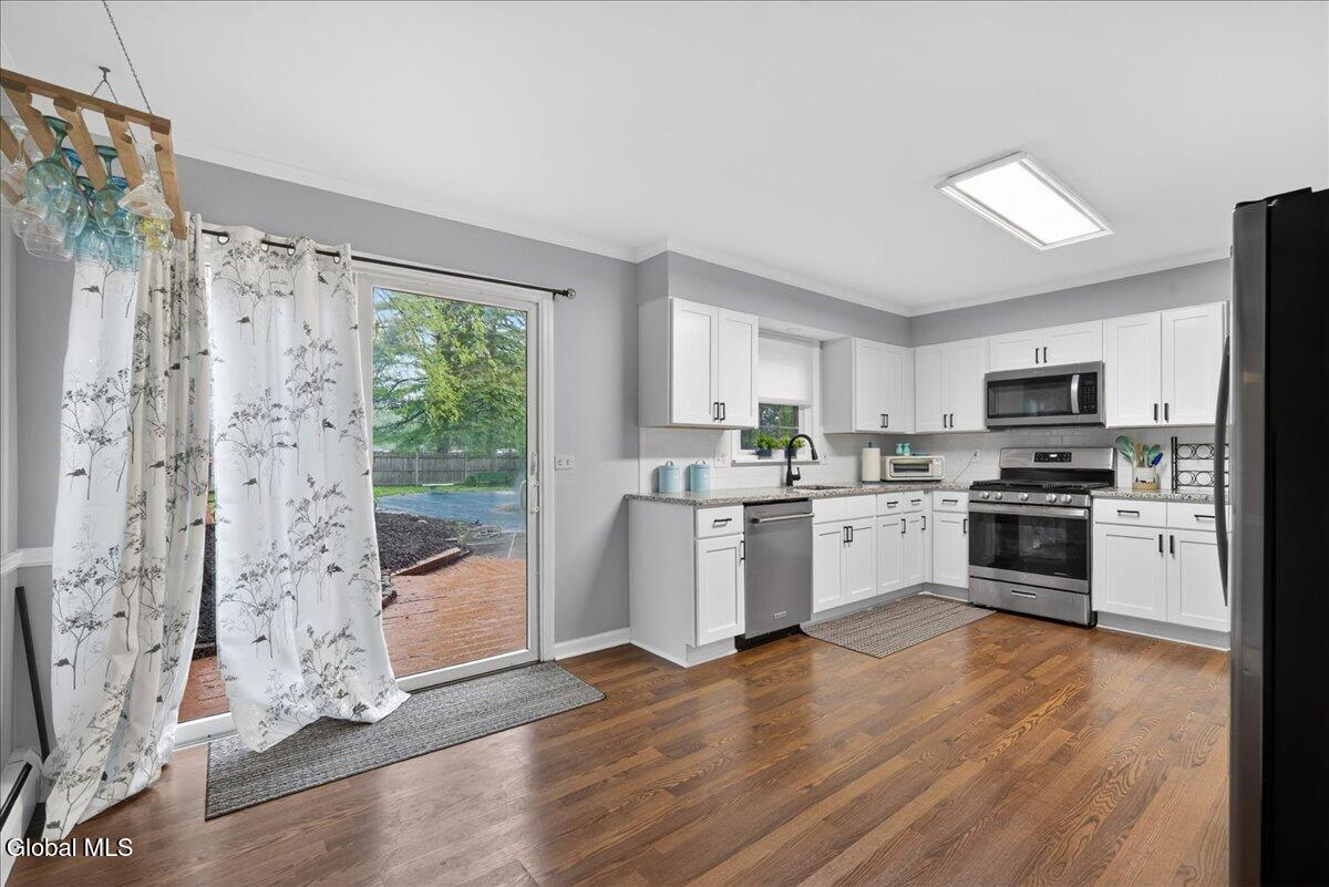 4 N Center Lane Ballston Lake NY 12019