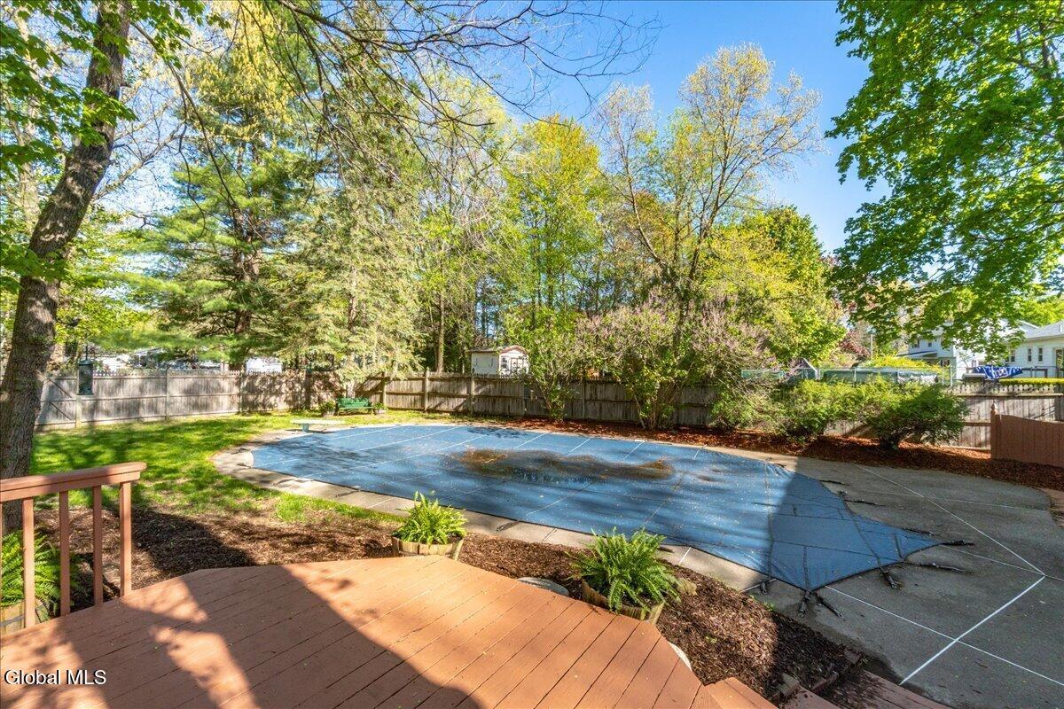 4 N Center Lane Ballston Lake NY 12019