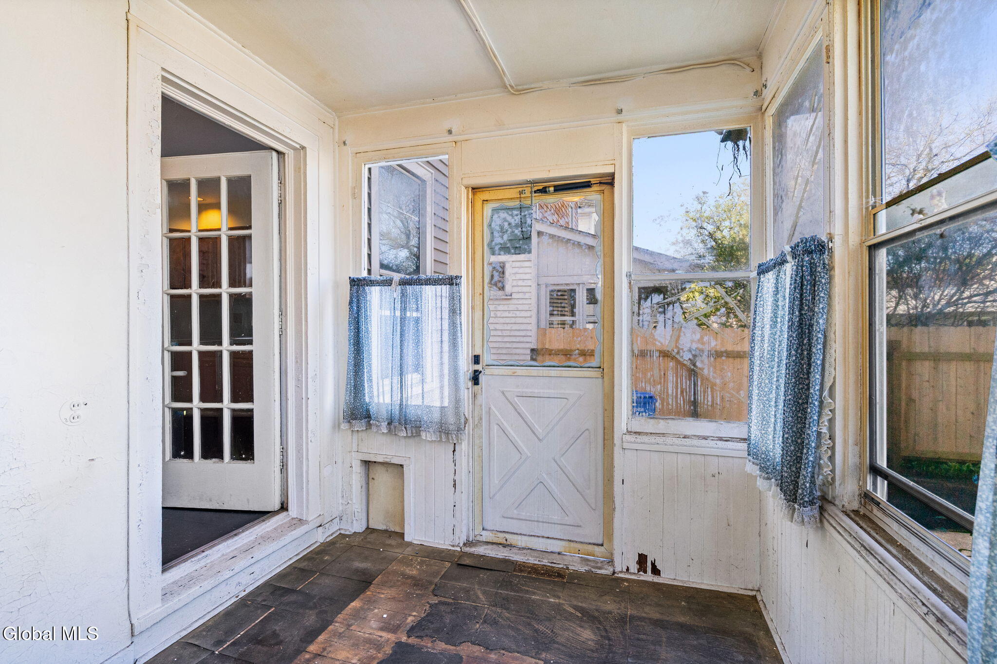 105 Grove Avenue Albany NY 12208