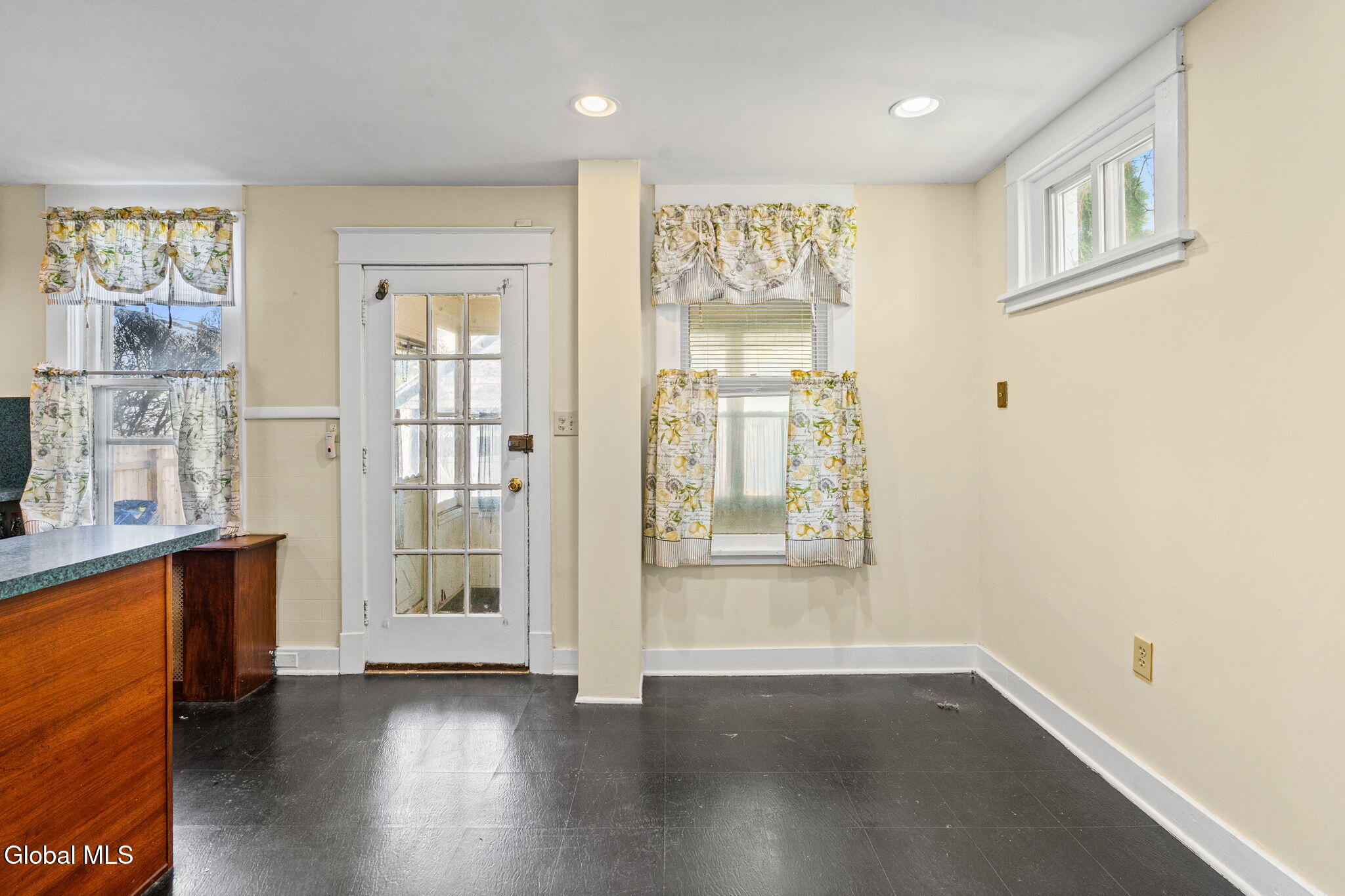 105 Grove Avenue Albany NY 12208