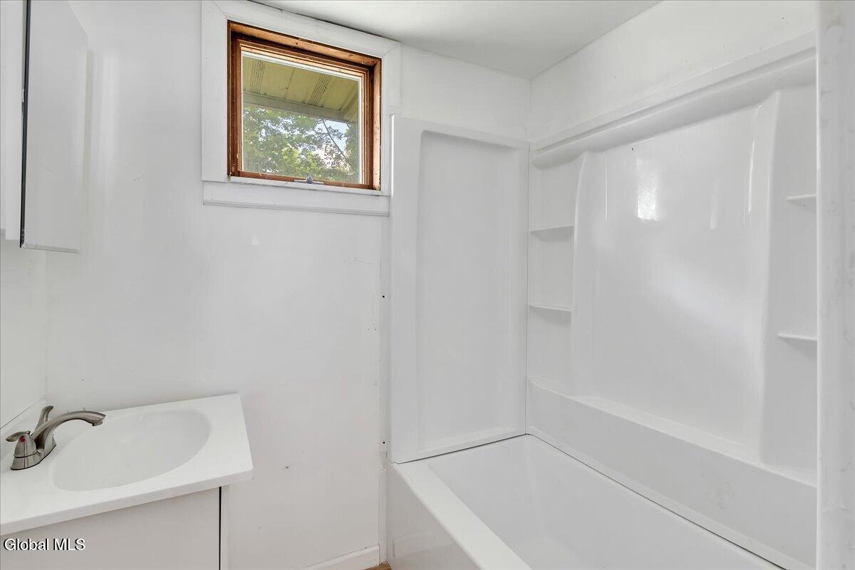 7 Clearwater Street Ravena NY 12143
