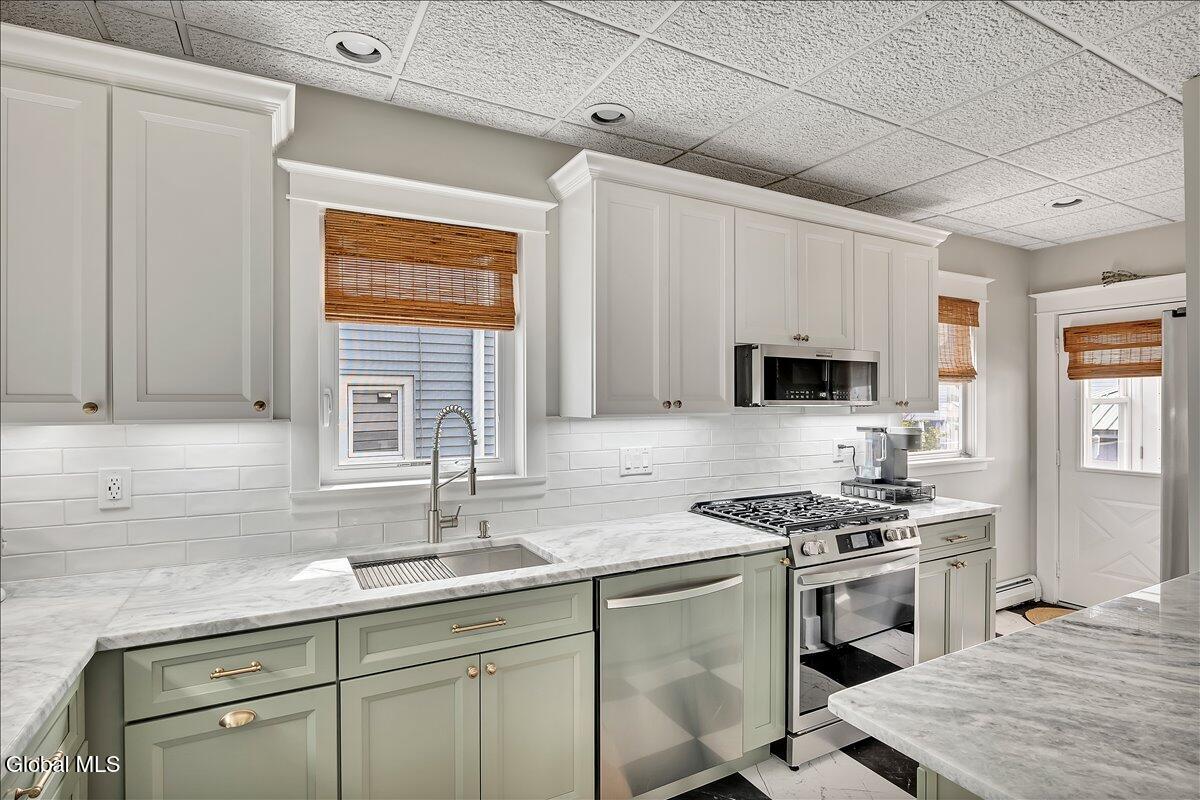 702 1st Street Colonie NY 12189