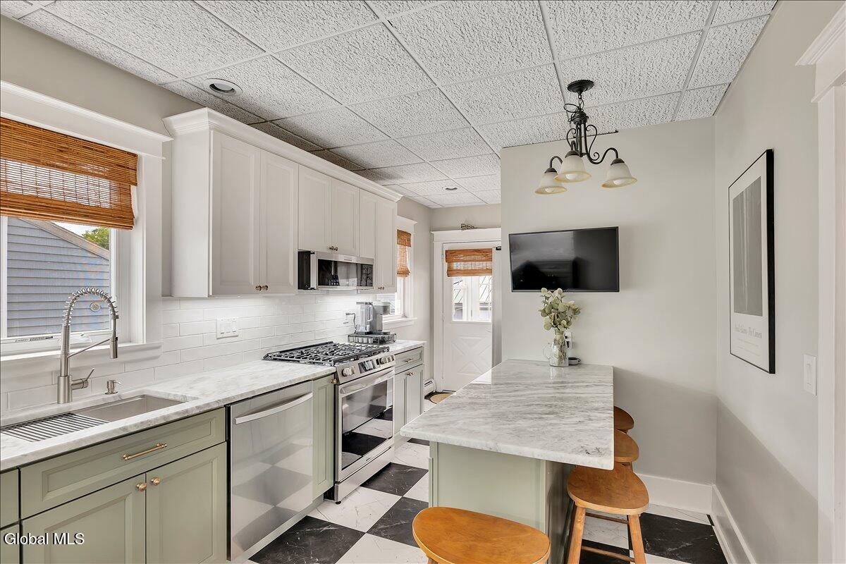 702 1st Street Colonie NY 12189