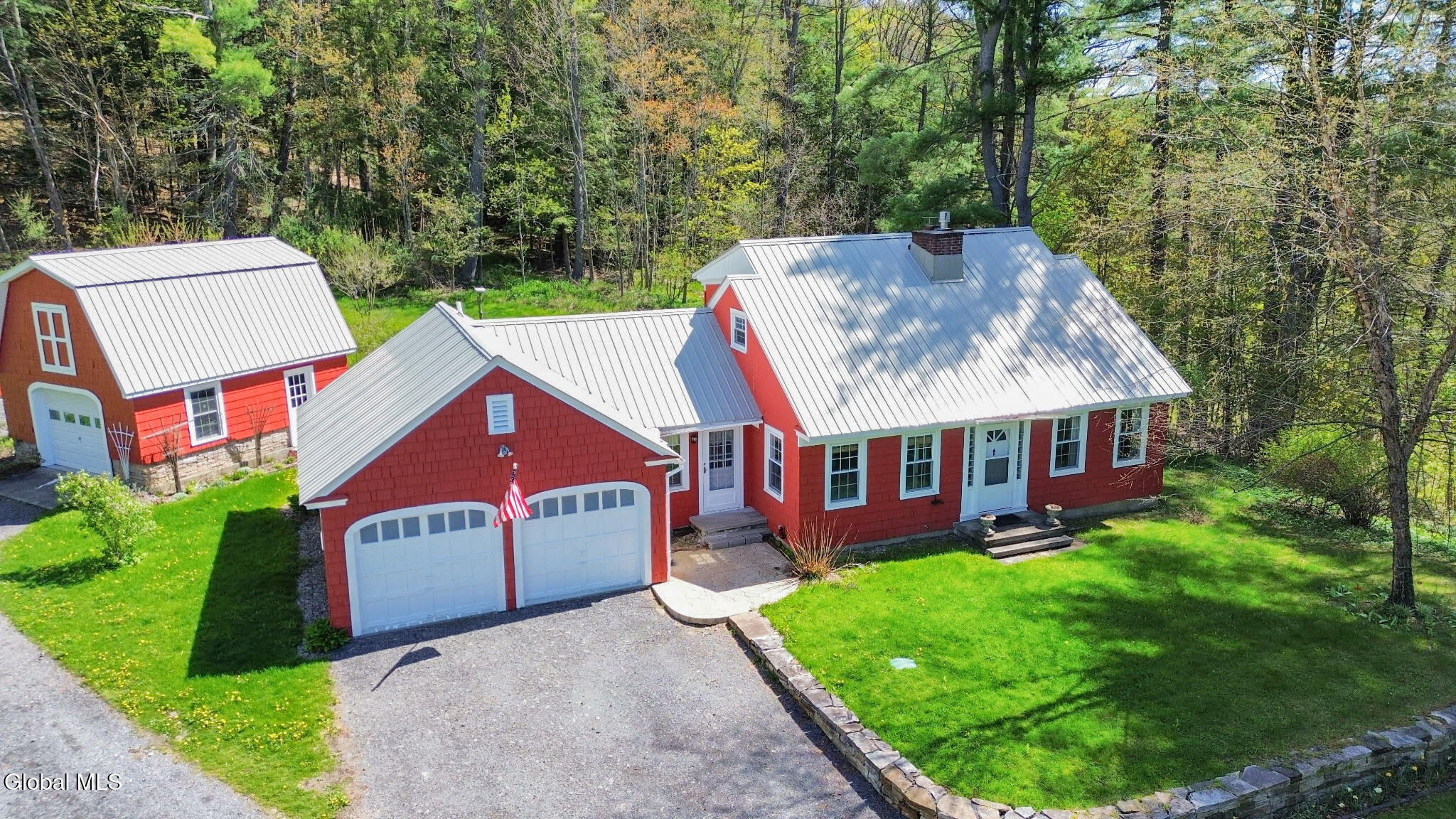 192 Steele Ave Extension Gloversville NY 12078