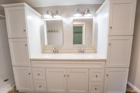 192 Steele Ave Extension Gloversville NY 12078