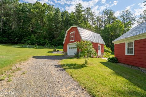 192 Steele Ave Extension Gloversville NY 12078