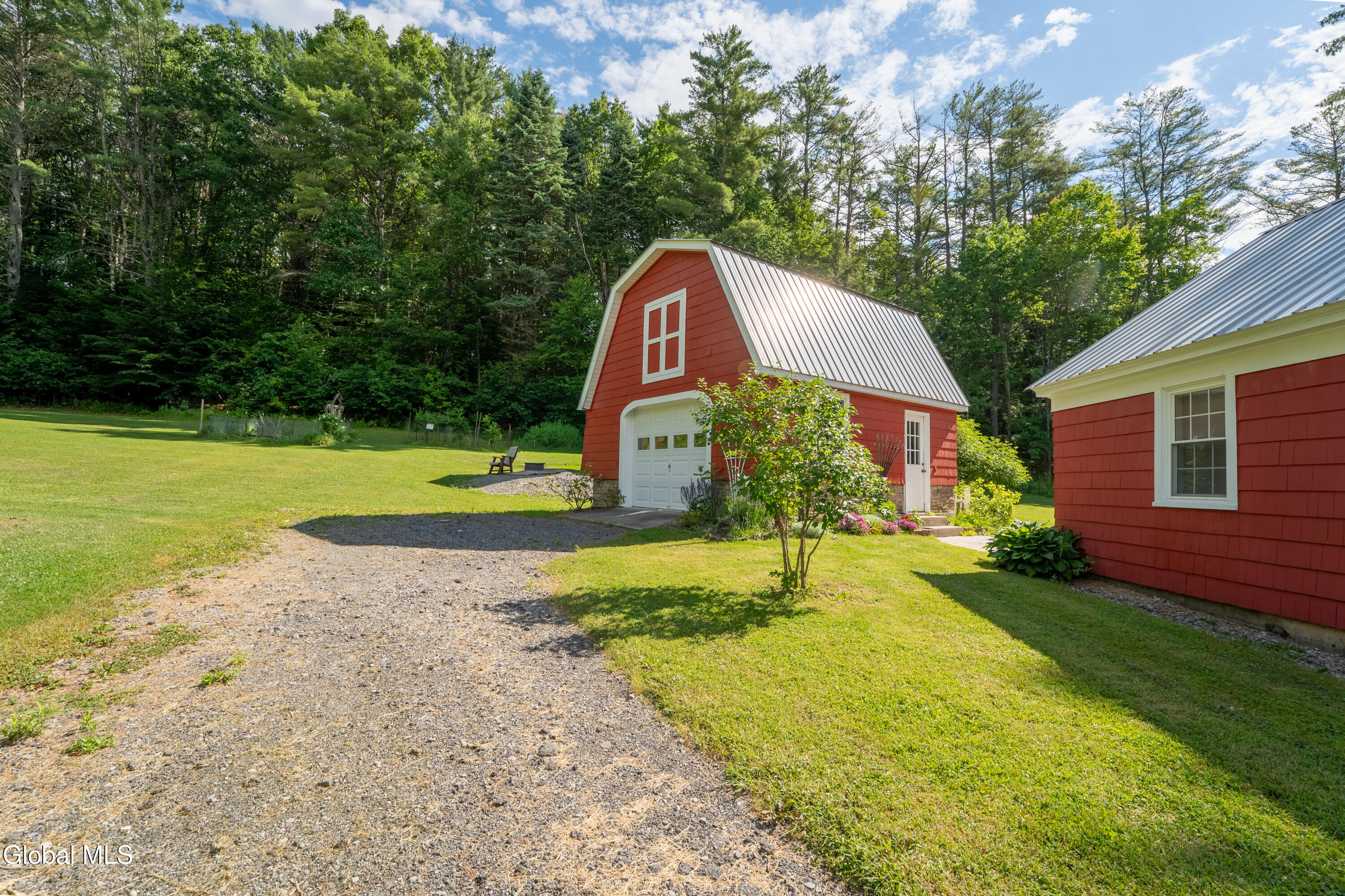 192 Steele Ave Extension Gloversville NY 12078