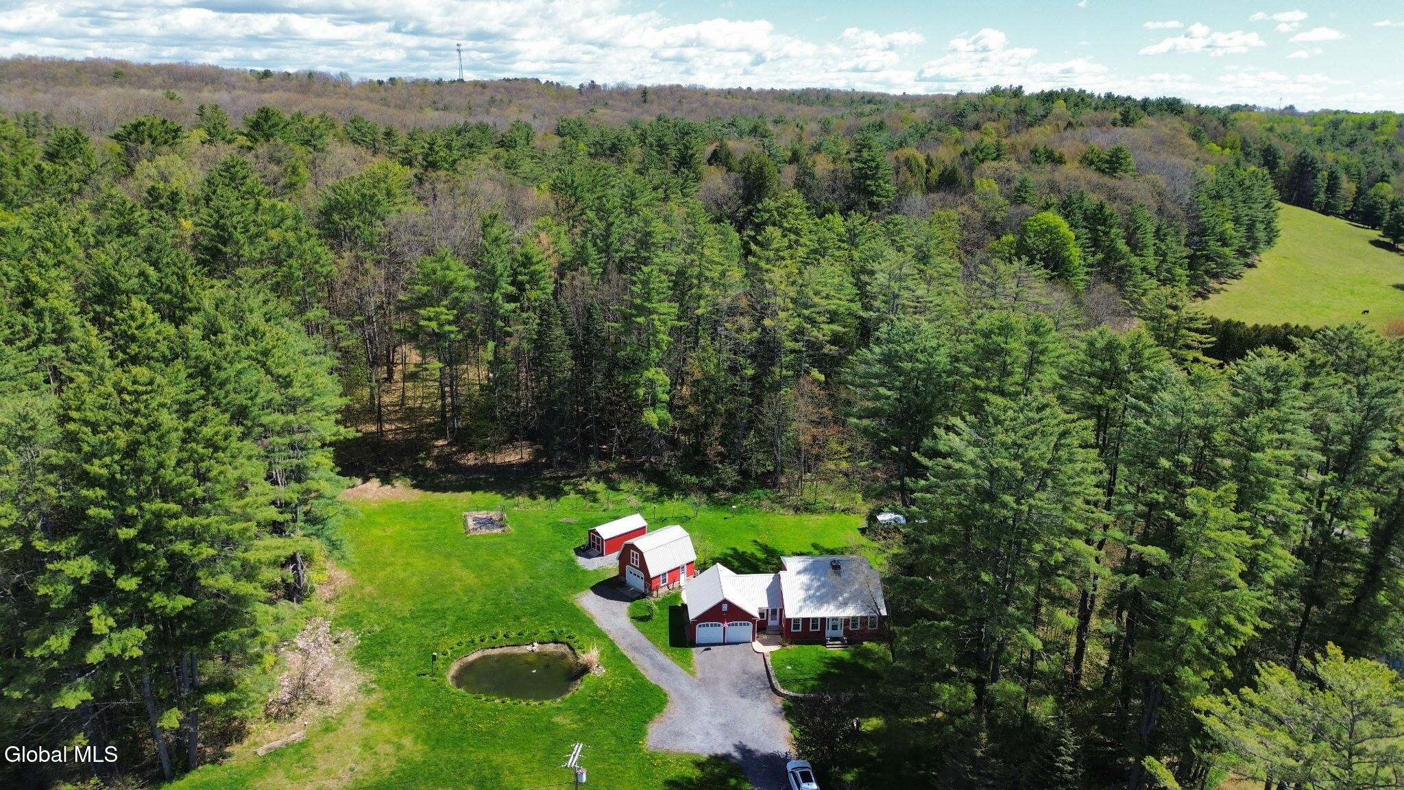 192 Steele Ave Extension Gloversville NY 12078