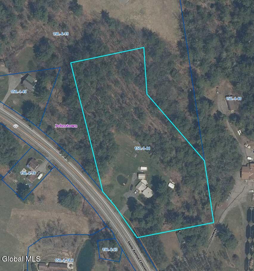 192 Steele Ave Extension Gloversville NY 12078