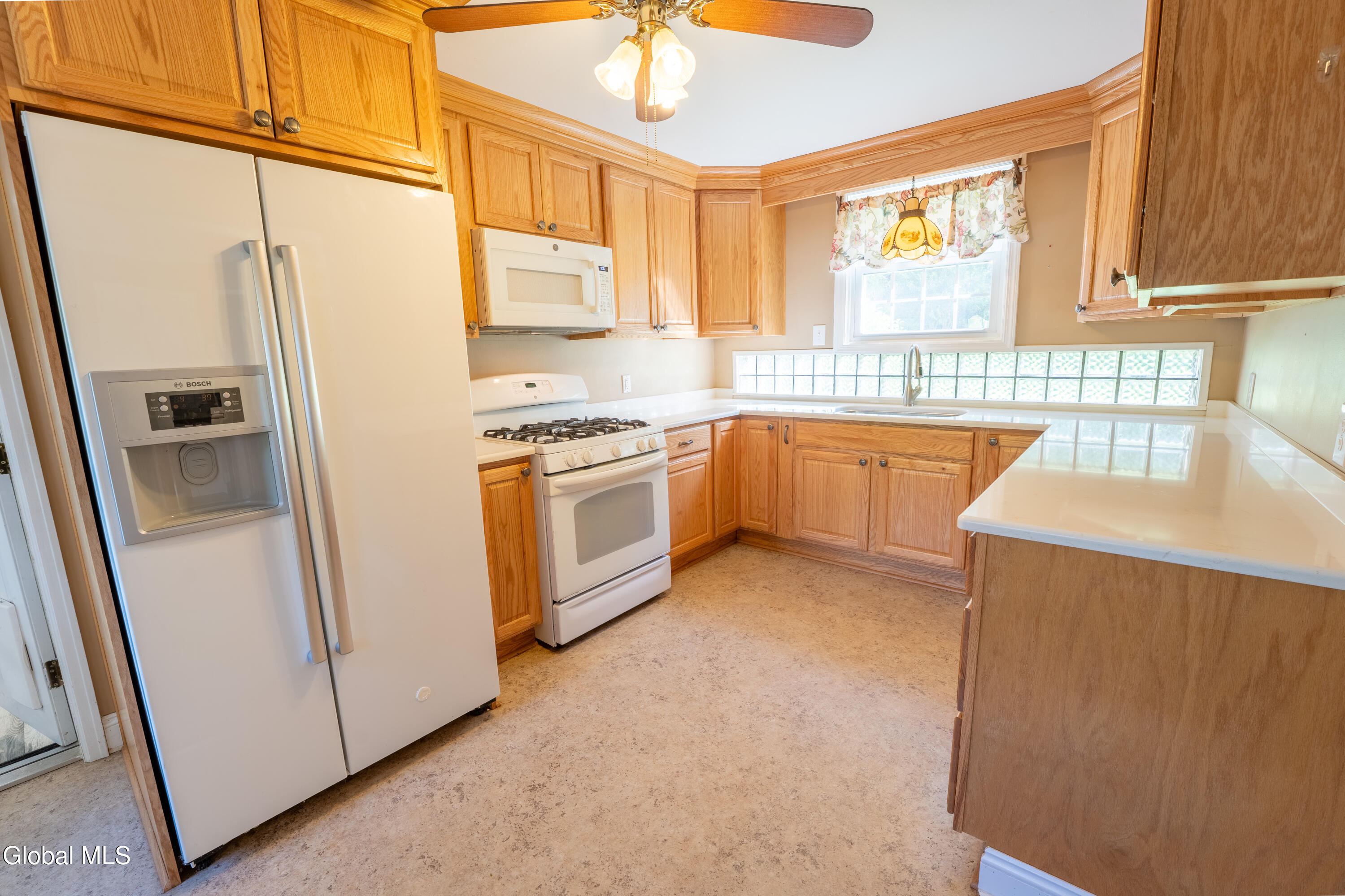 192 Steele Ave Extension Gloversville NY 12078