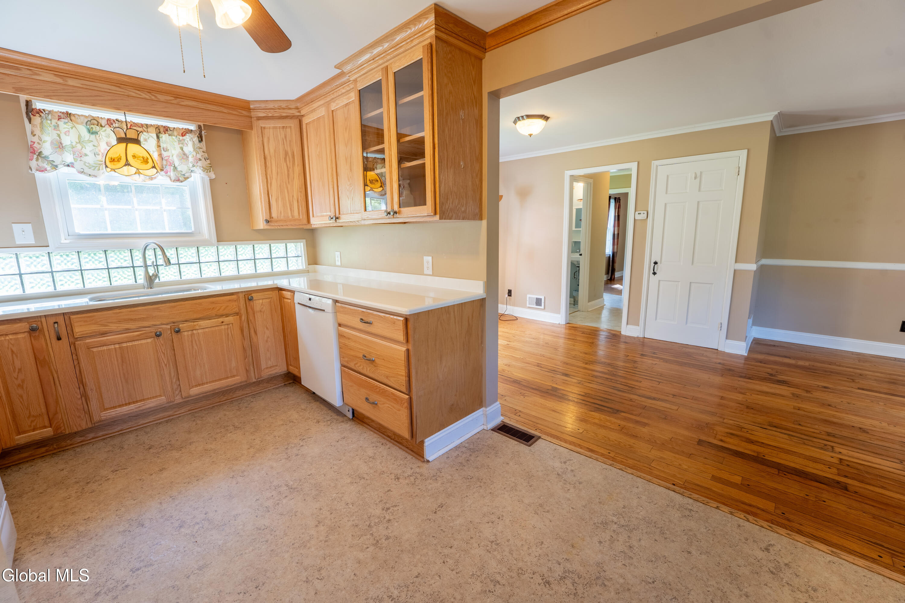 192 Steele Ave Extension Gloversville NY 12078