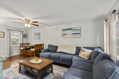 49 Devon Road Delmar NY 12054