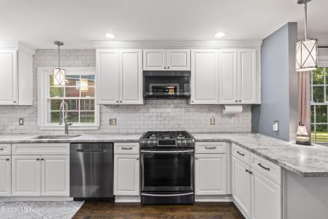 49 Devon Road Delmar NY 12054