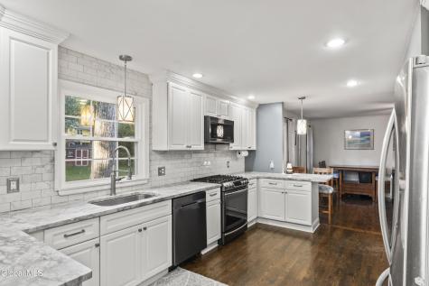 49 Devon Road Delmar NY 12054