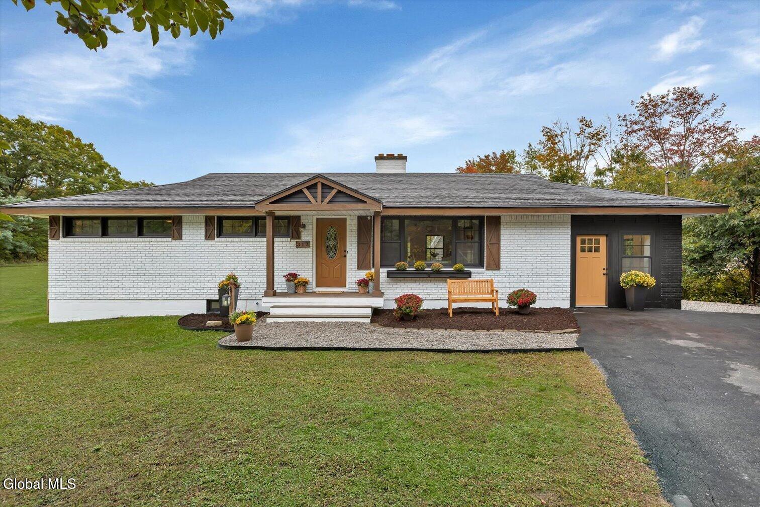 317 Closson Road Glenville NY 12302