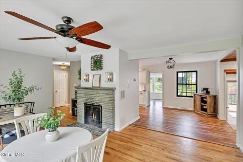 317 Closson Road Glenville NY 12302