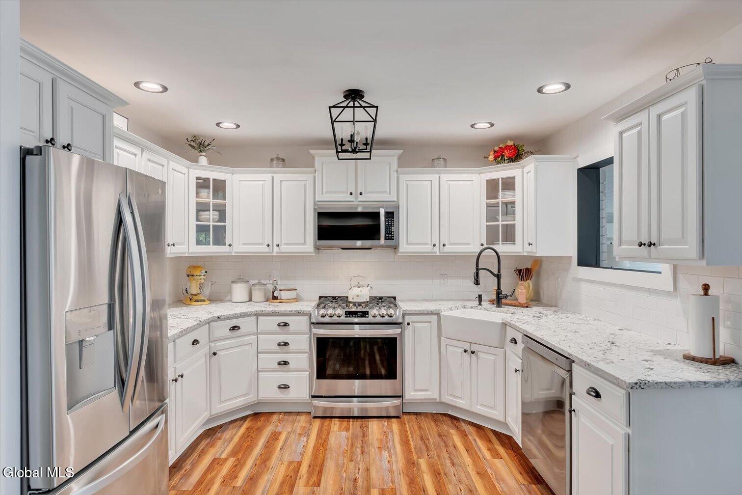 317 Closson Road Glenville NY 12302