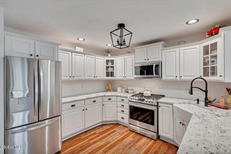 317 Closson Road Glenville NY 12302