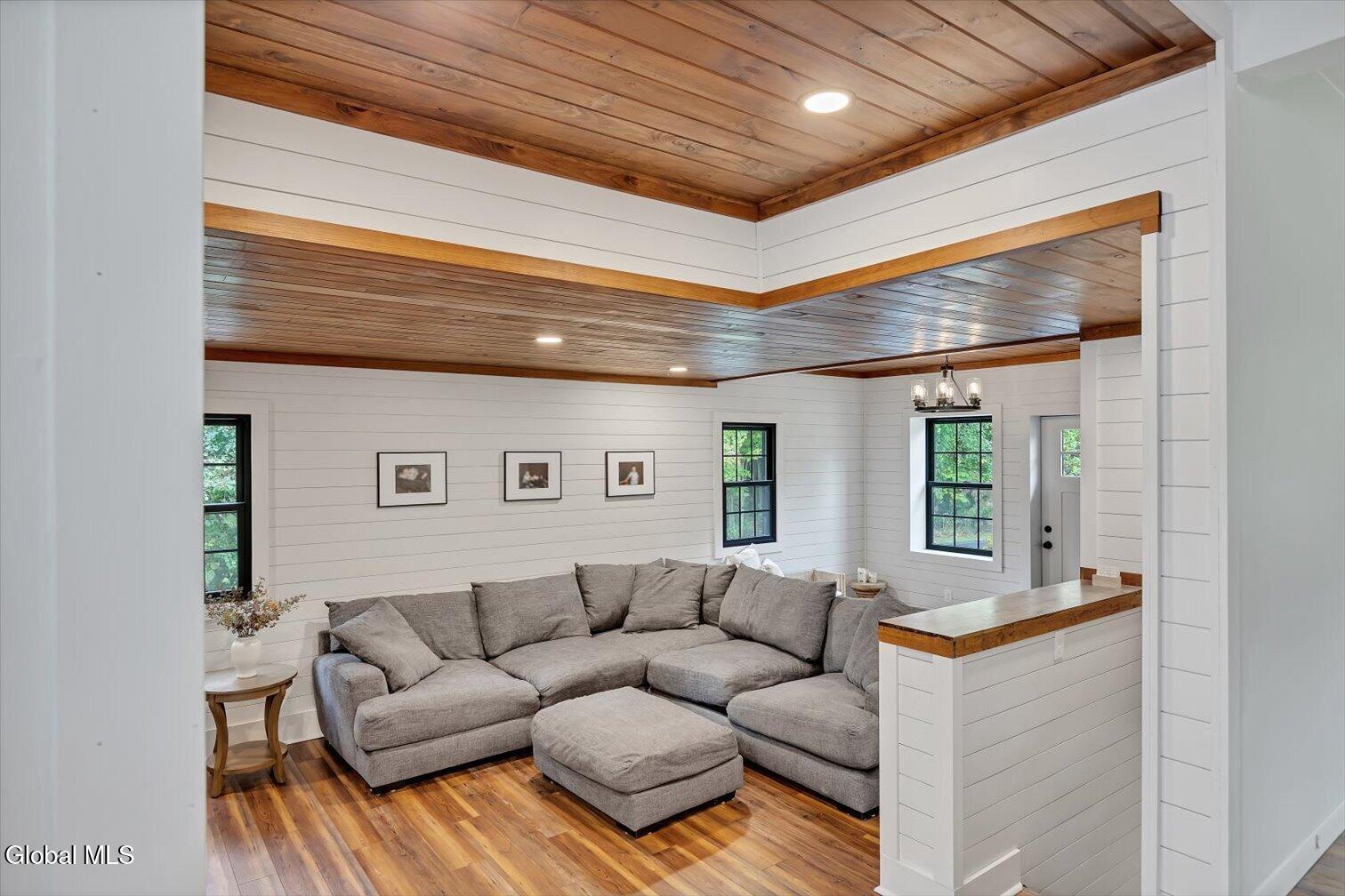 317 Closson Road Glenville NY 12302