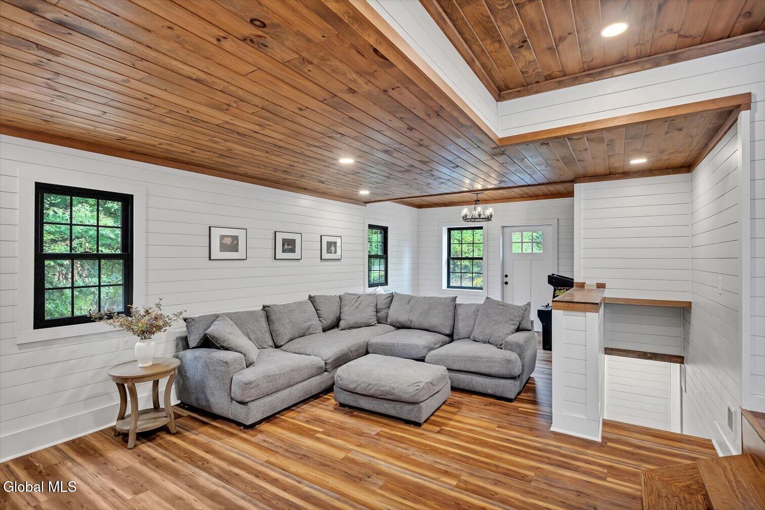 317 Closson Road Glenville NY 12302
