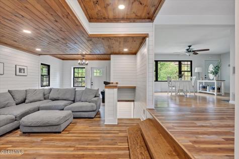 317 Closson Road Glenville NY 12302