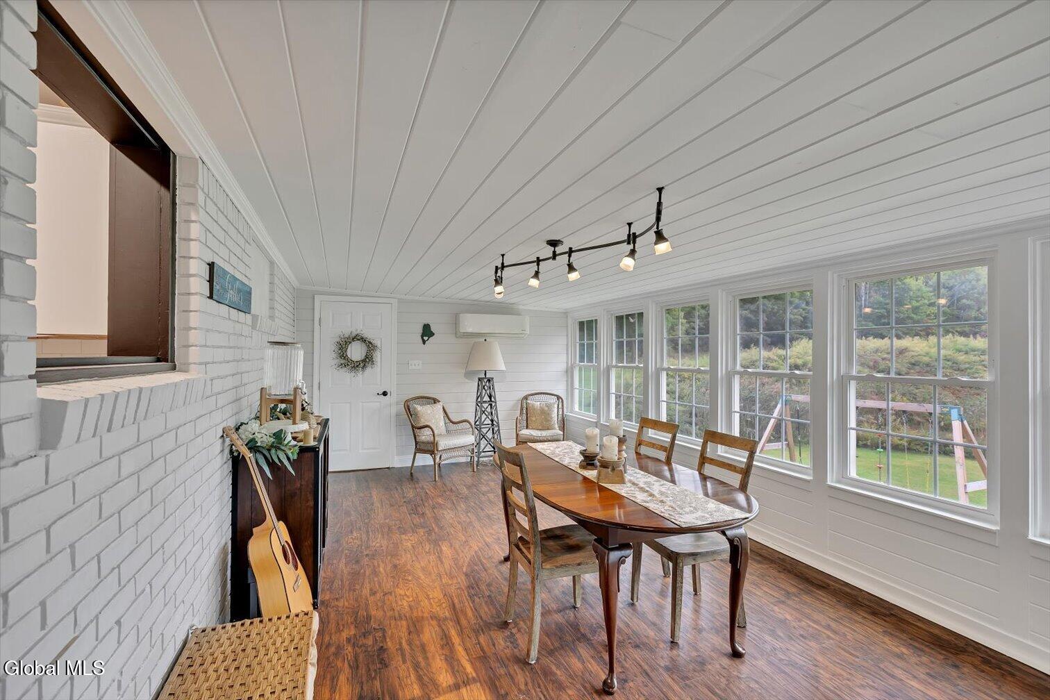 317 Closson Road Glenville NY 12302