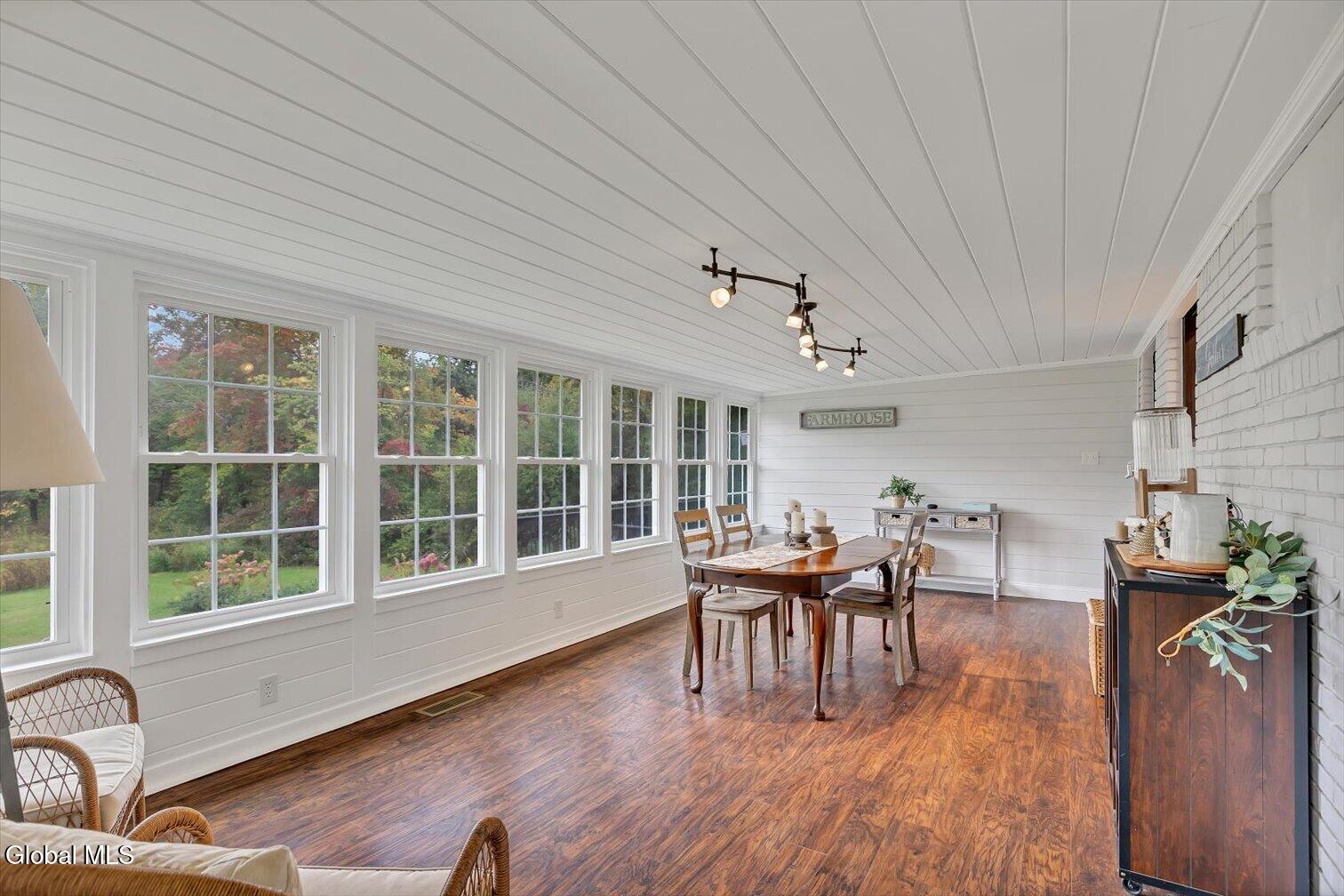 317 Closson Road Glenville NY 12302