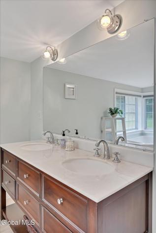 317 Closson Road Glenville NY 12302