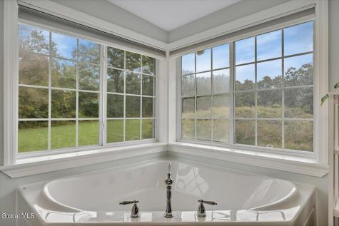 317 Closson Road Glenville NY 12302