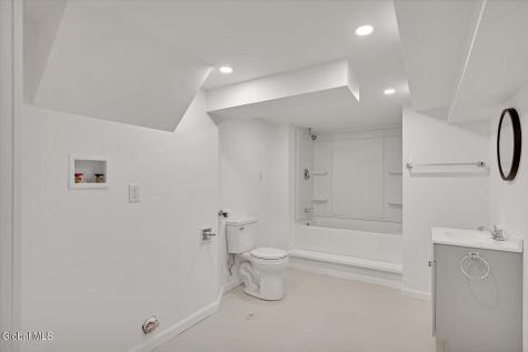 317 Closson Road Glenville NY 12302