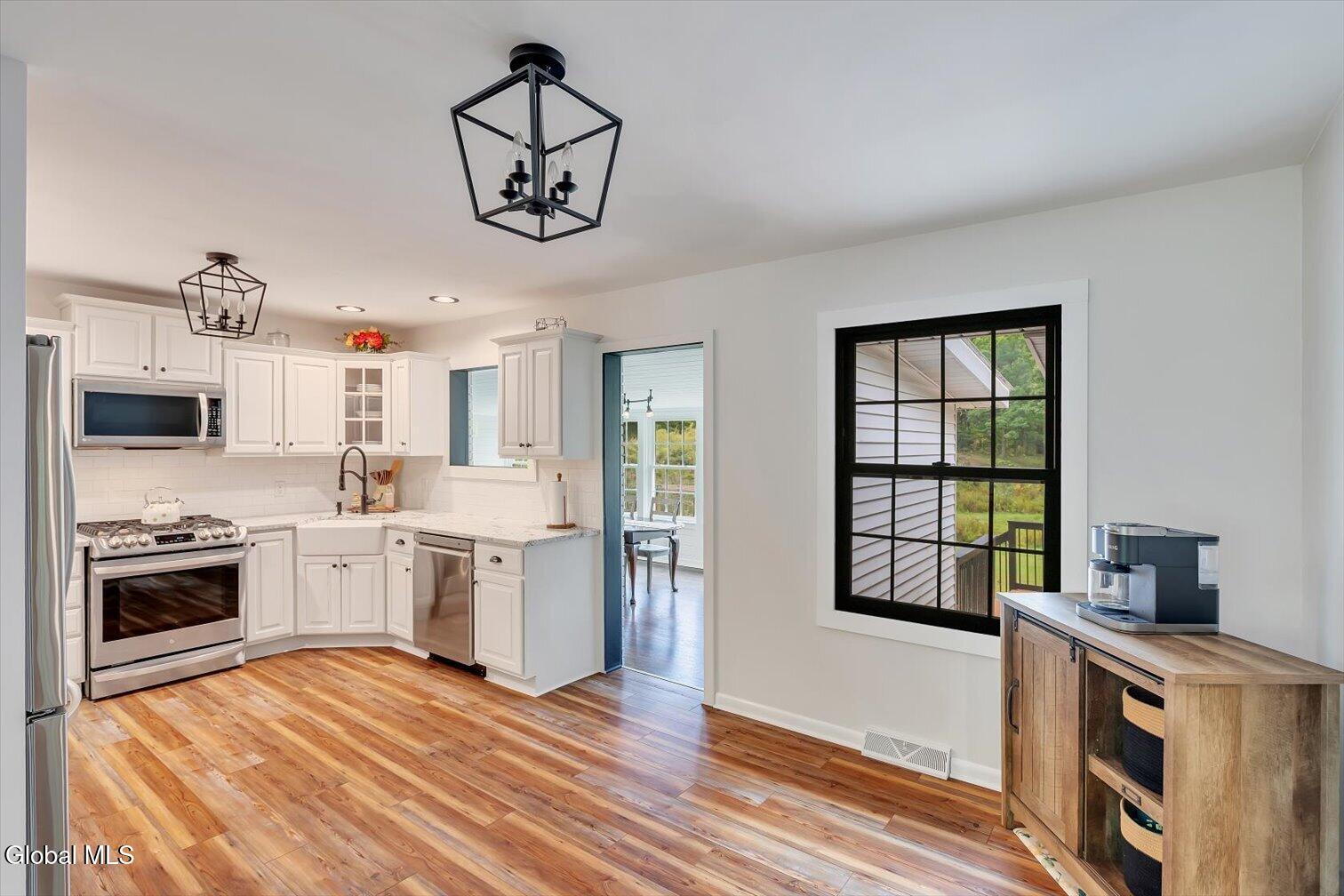 317 Closson Road Glenville NY 12302