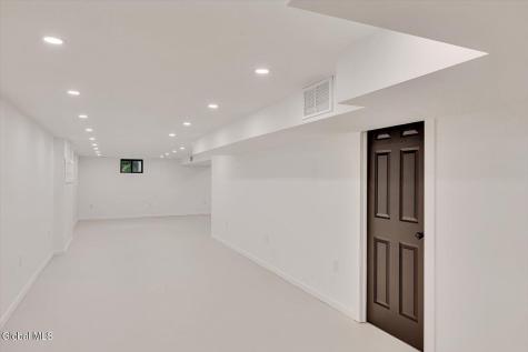 317 Closson Road Glenville NY 12302