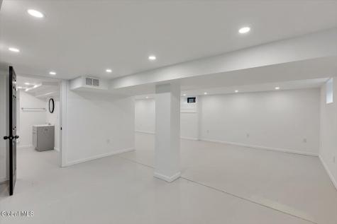 317 Closson Road Glenville NY 12302