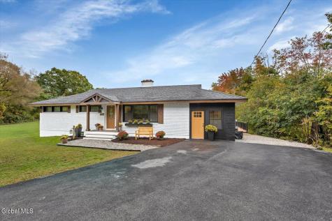 317 Closson Road Glenville NY 12302