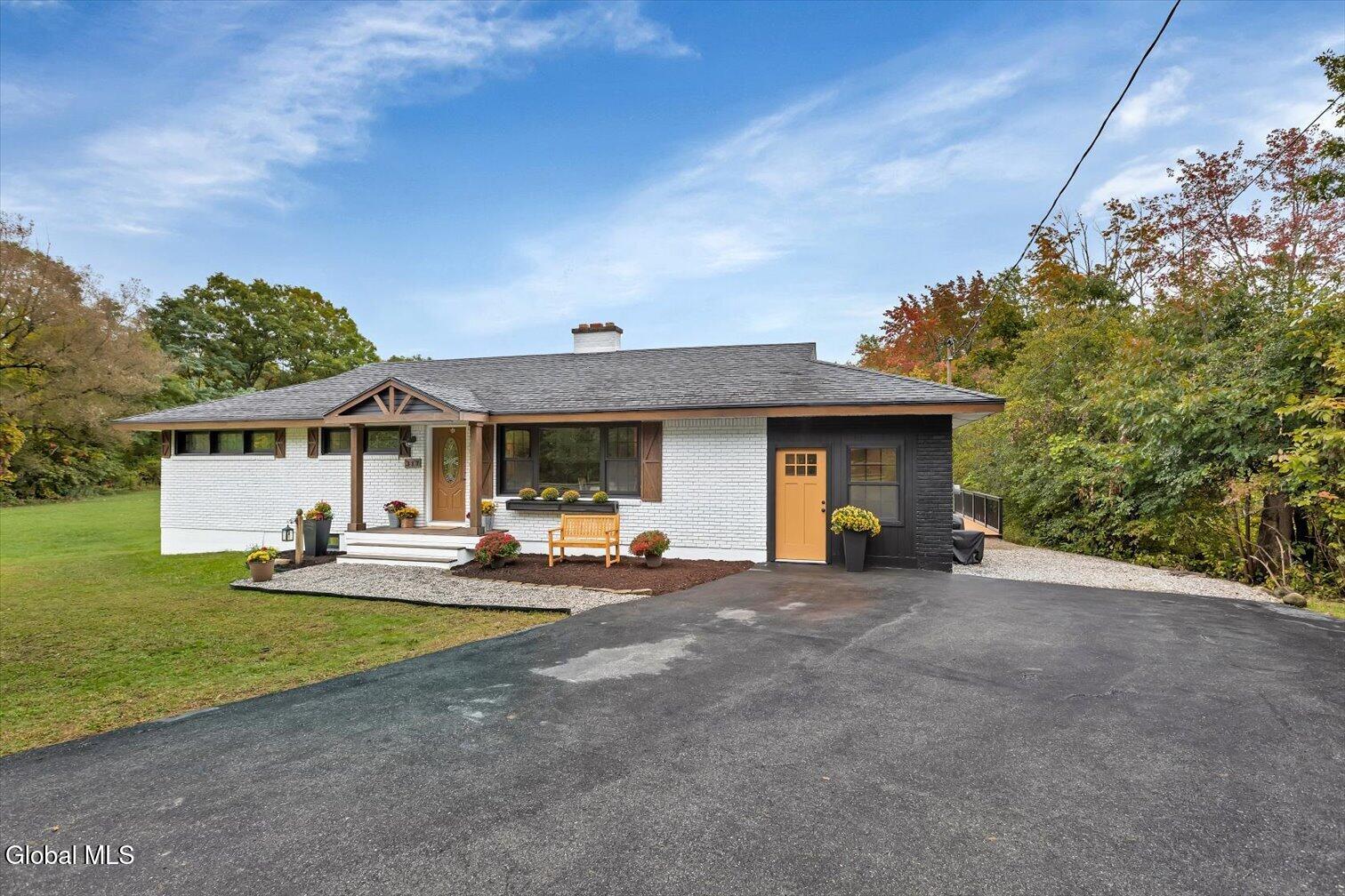 317 Closson Road Glenville NY 12302