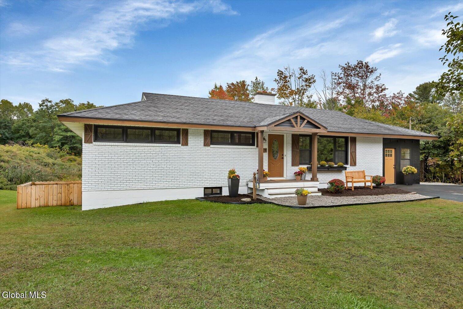 317 Closson Road Glenville NY 12302