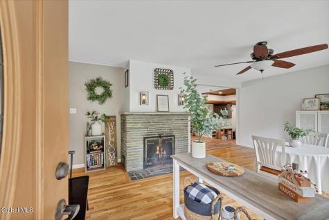 317 Closson Road Glenville NY 12302